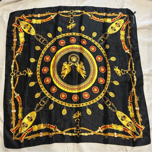 Giorgio Sermoneta Accessories - Vintage Giorgio Sermoneta EUC 100% Italian Silk Scarf 34” Square Greek Cherub